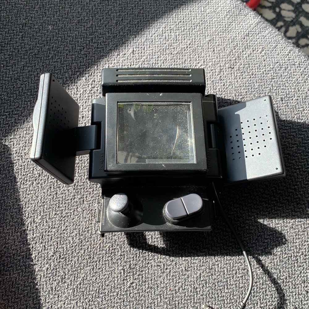 Gameboy color with Handy Pak Color - Picture 2 of 5